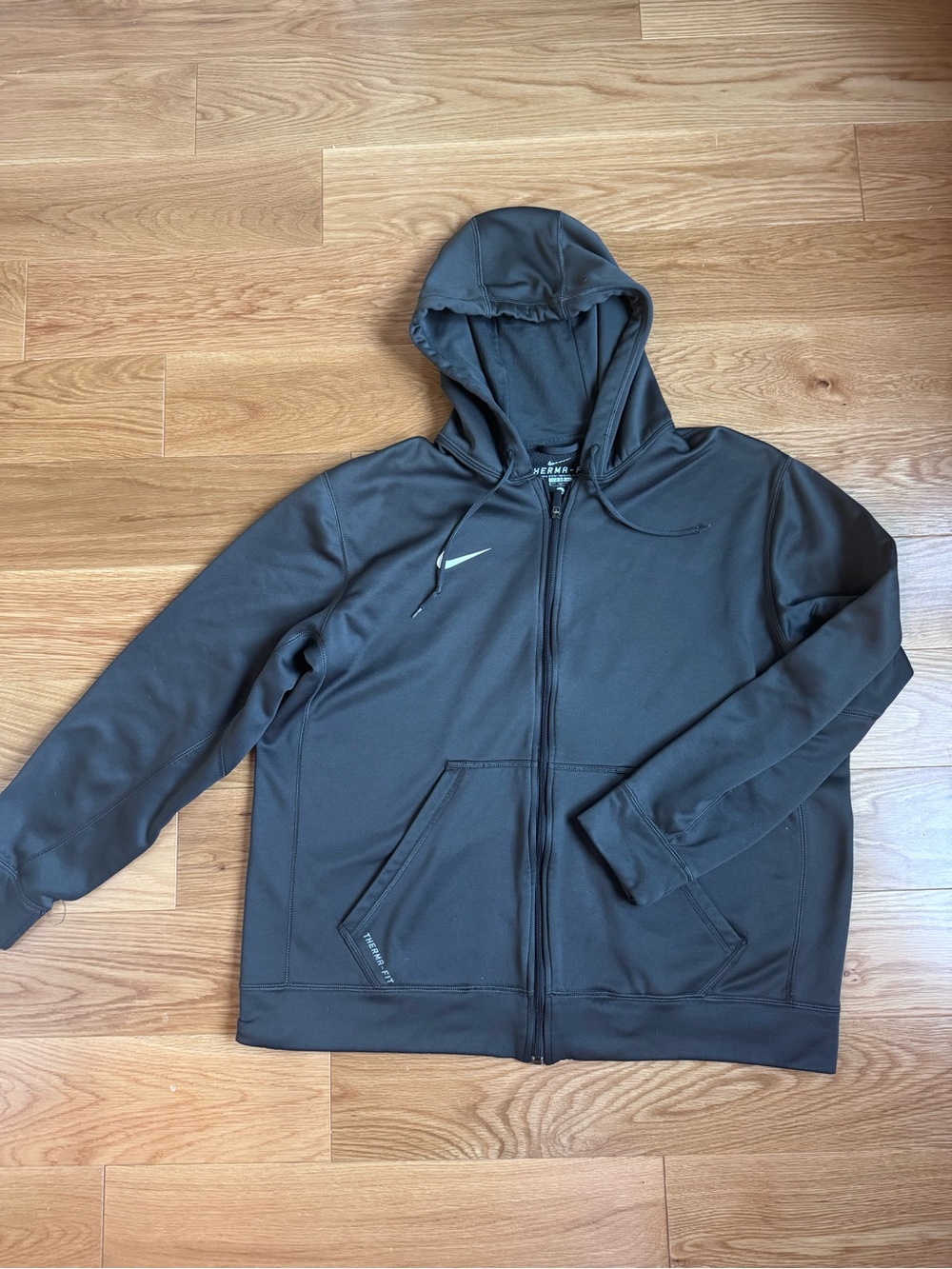 Nike Men's Dark Gray Therma-Fit Hoodie